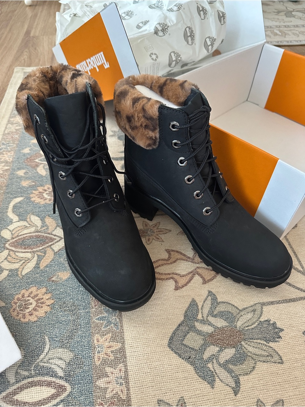 Timberland Black Kinsley Lace-Up Ankle Boots with Leopard Faux-Fur Cuff